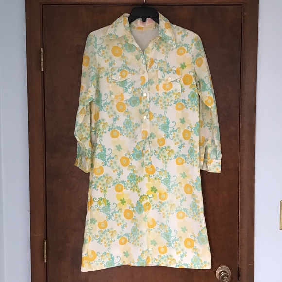 Lilly Pulitzer Vintage The Lilly Dress - Picture 1 of 12